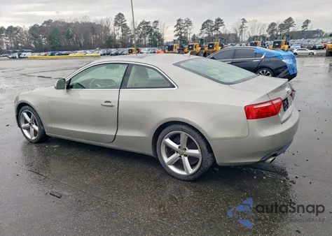 2009 Audi A5 Quattro z USA, uszkodzony, nr VIN WAUDK78T19A018031